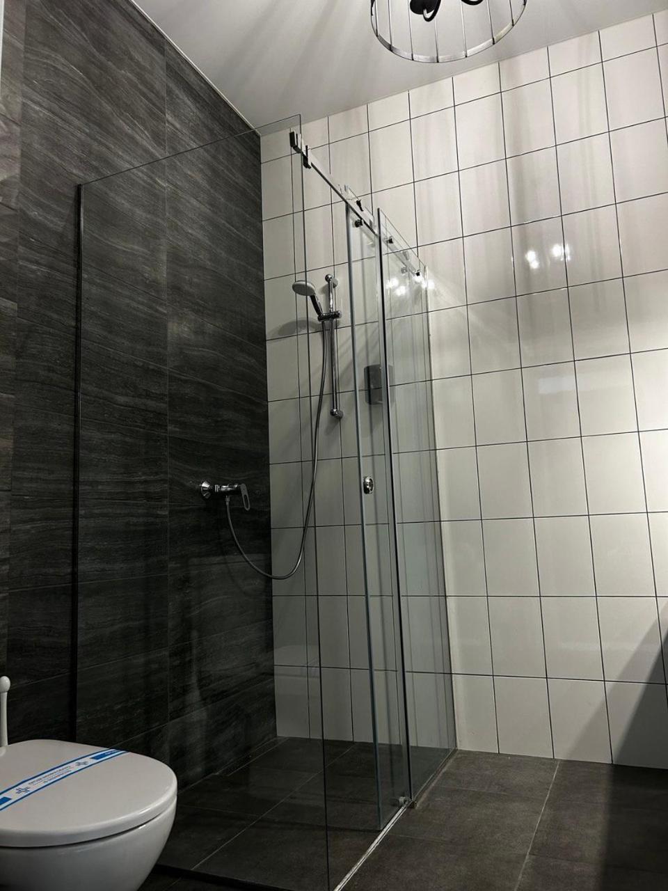 Gosudar Hotel โครโปนิตสกี ภายนอก รูปภาพ