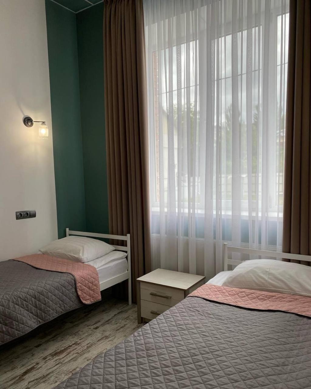 Gosudar Hotel โครโปนิตสกี ภายนอก รูปภาพ