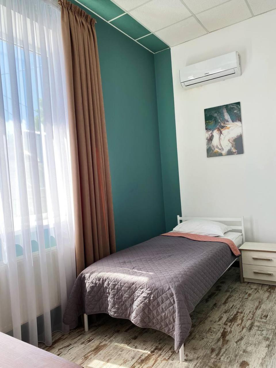 Gosudar Hotel โครโปนิตสกี ภายนอก รูปภาพ