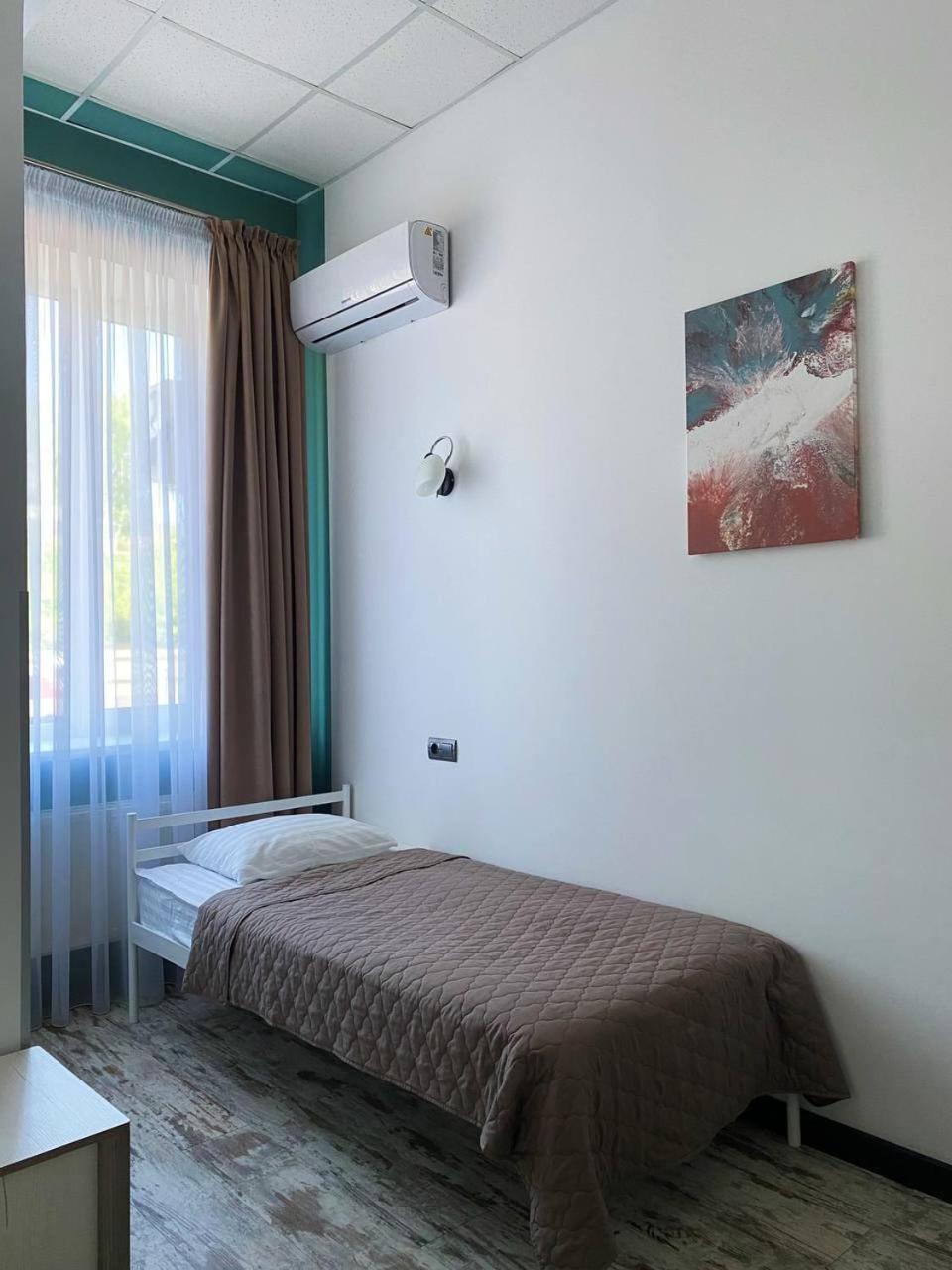 Gosudar Hotel โครโปนิตสกี ภายนอก รูปภาพ