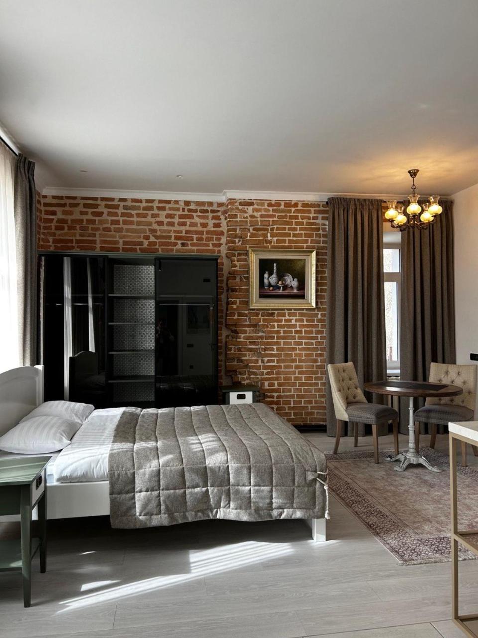 Gosudar Hotel โครโปนิตสกี ภายนอก รูปภาพ