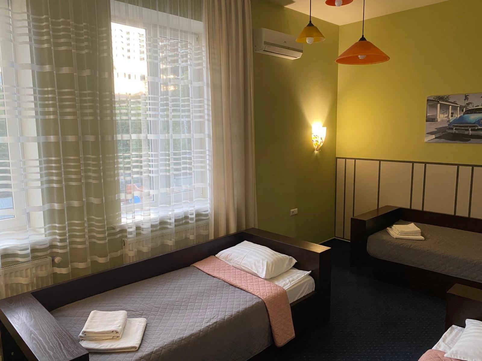 Gosudar Hotel โครโปนิตสกี ภายนอก รูปภาพ
