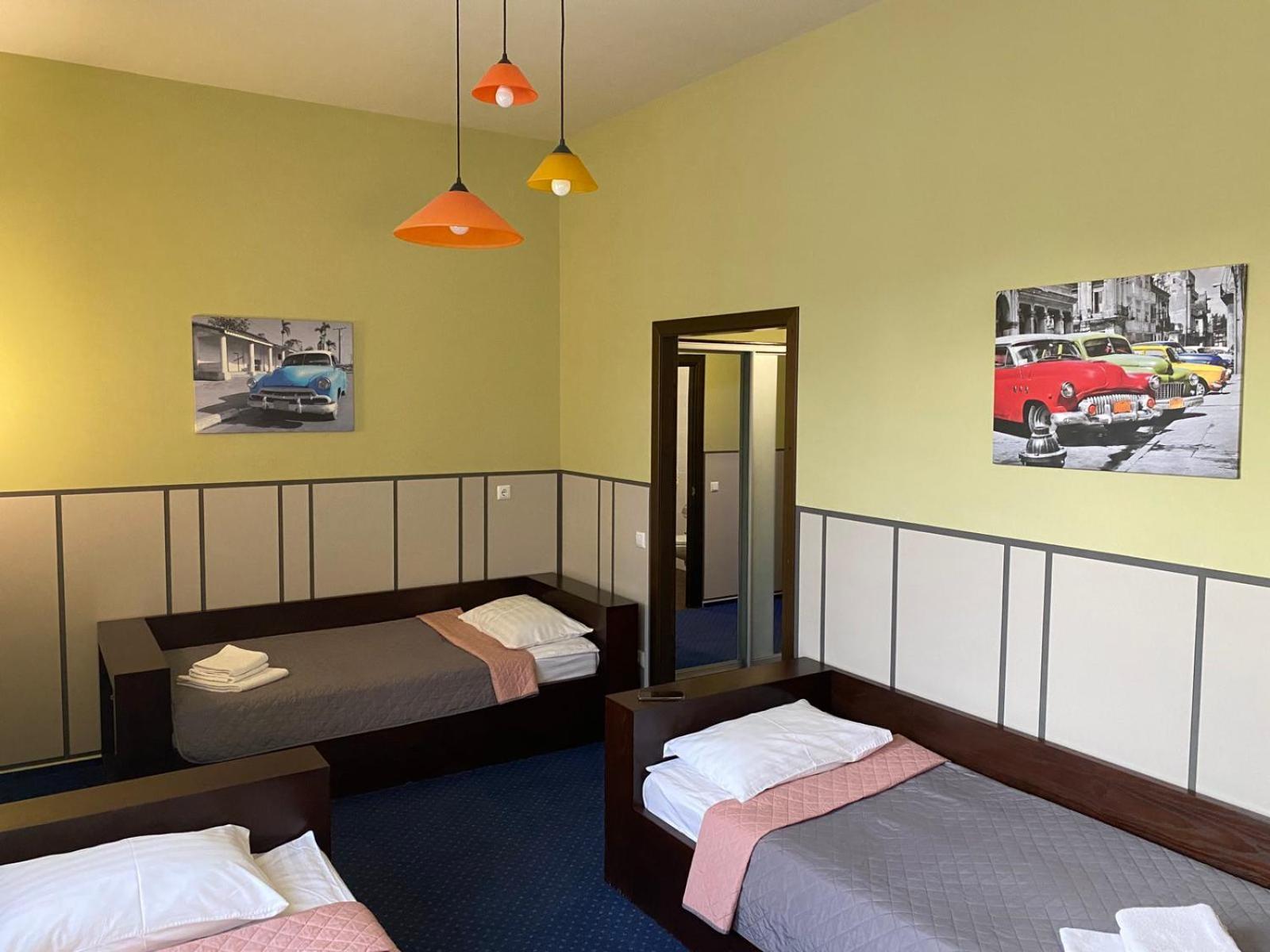Gosudar Hotel โครโปนิตสกี ภายนอก รูปภาพ