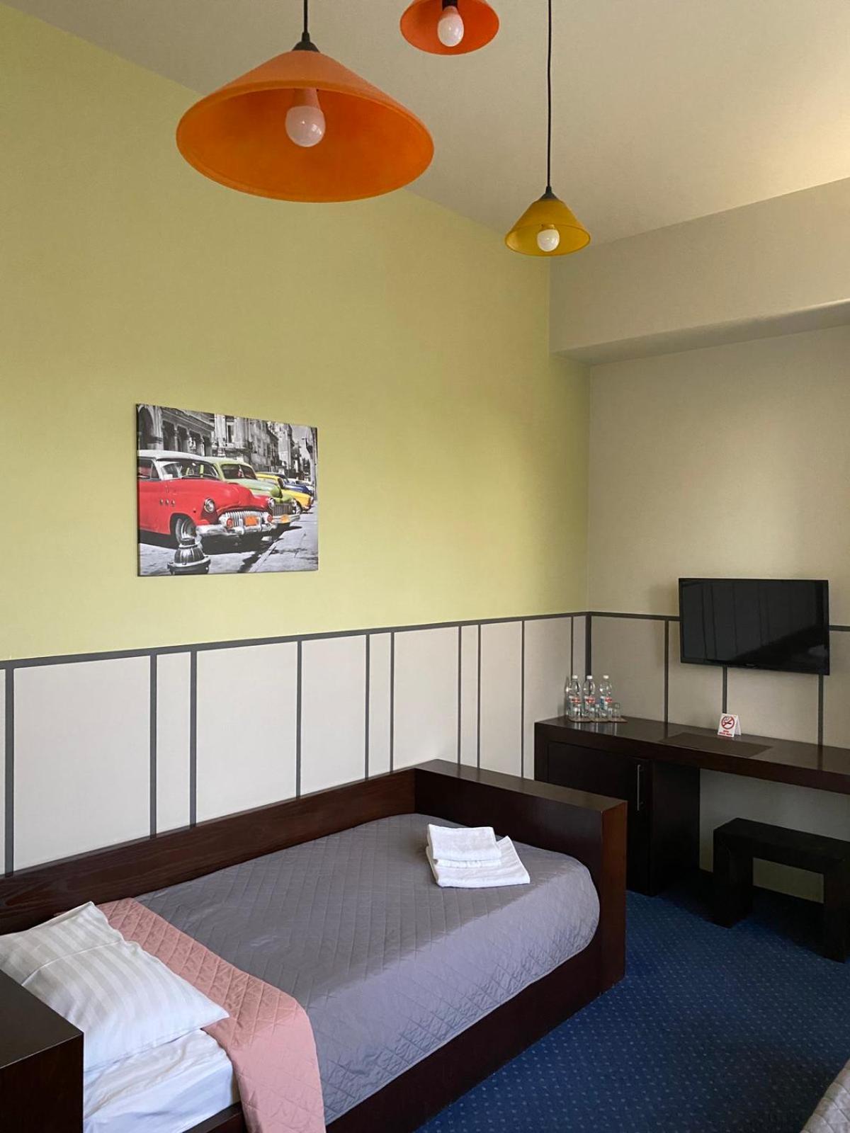 Gosudar Hotel โครโปนิตสกี ภายนอก รูปภาพ