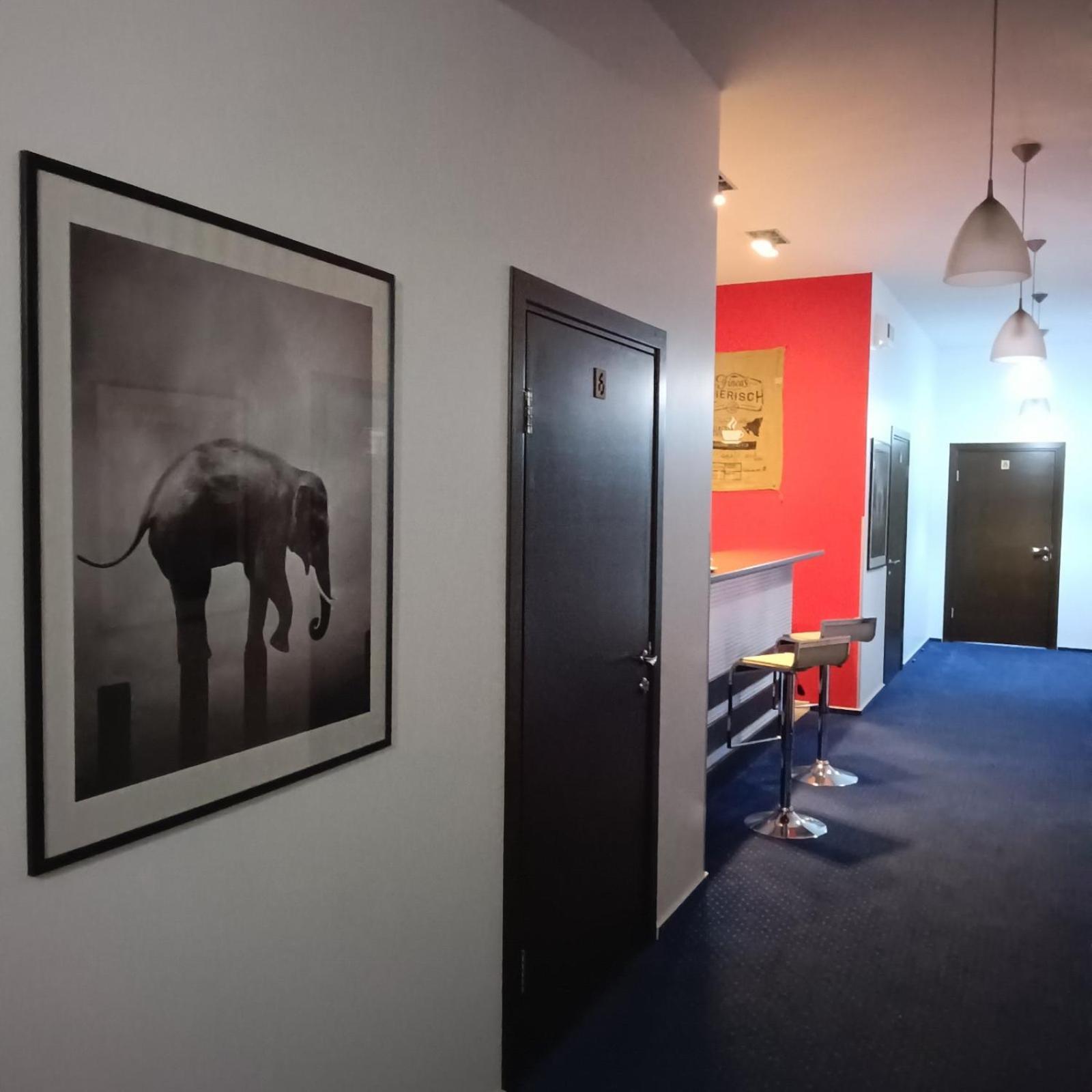 Gosudar Hotel โครโปนิตสกี ภายนอก รูปภาพ